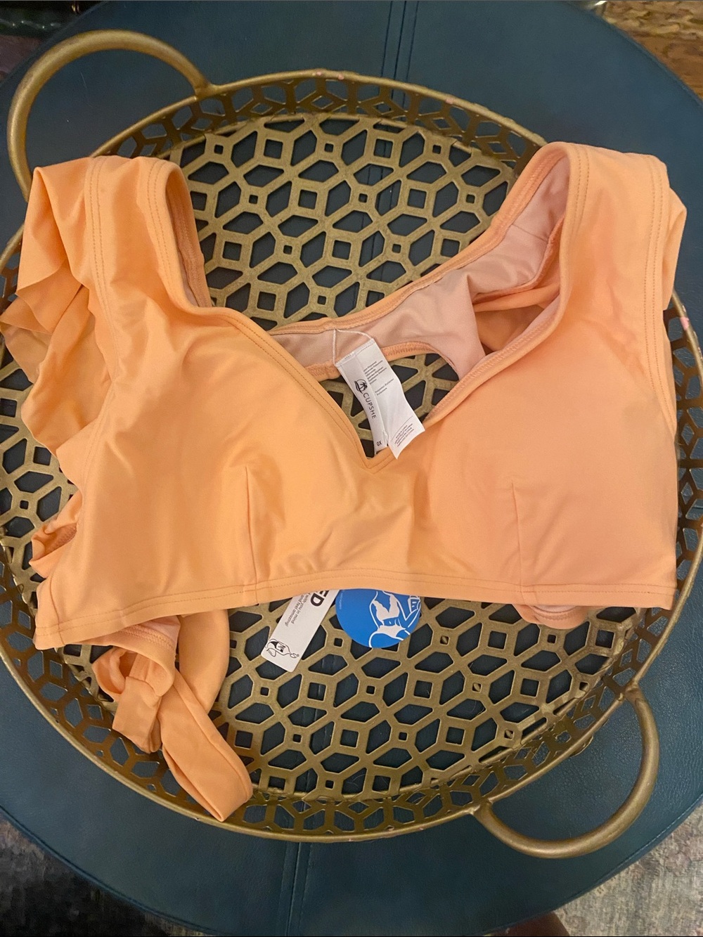 Cupshe Peach Wireless V-Neck Comfort swim top